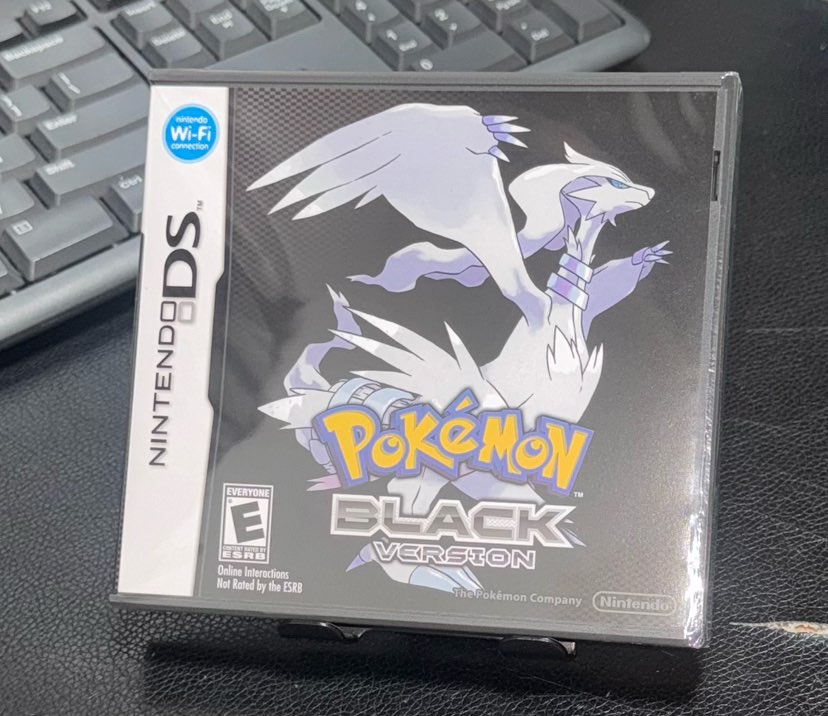 Pokémon Black Complete CIB sealed