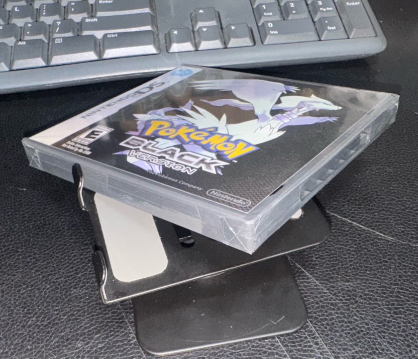 Pokémon Black Complete CIB sealed